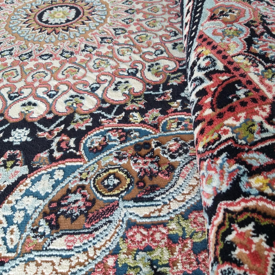 Dywan LUXURY IRANI 4032A 200 x 300 cm wielokolorowy Dywan LUXURY IRANI 4032A 200 x 300 cm wielokolorowy