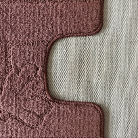Komplet łazienkowy Montana z wycięciem Maritime Brown Komplet (50 cm x 80 cm i 40 cm x 50 cm) Komplet łazienkowy Montana z wycięciem Maritime Brown Komplet (50 cm x 80 cm i 40 cm x 50 cm)