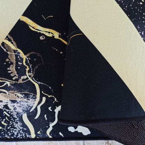 Dywan BLACK and GOLD N 12 160 x 220 cm czarny Dywan BLACK and GOLD N 12 160 x 220 cm czarny
